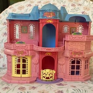 Fisher Price Sweet Streets Hotel Cafe Boutique Playset Vintage 2001